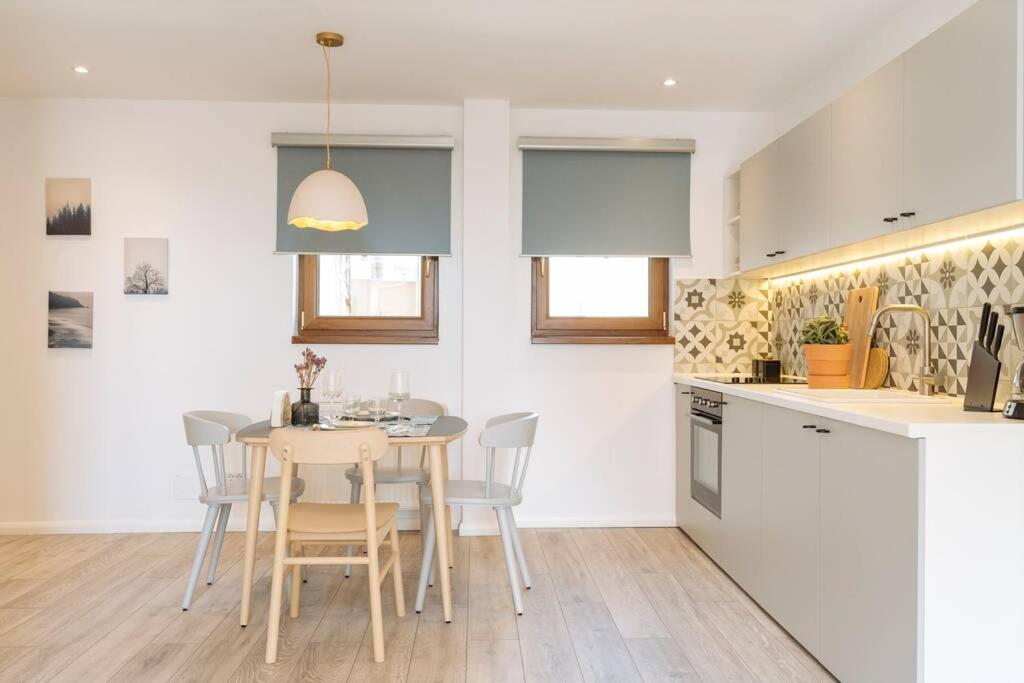 부쿠레슈티 Sunny 2Br Flat - Old Town View 아파트 외부 사진